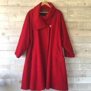 Gorgeous Jean Claude Poitras oversize Alpaca swing coat